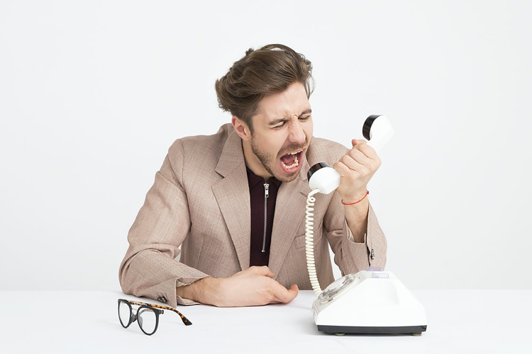 4 Tips for Dealing with an Upset Customer