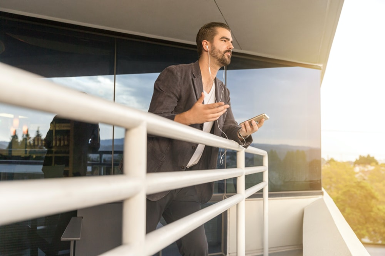 Build a Better Deal Through Relationships